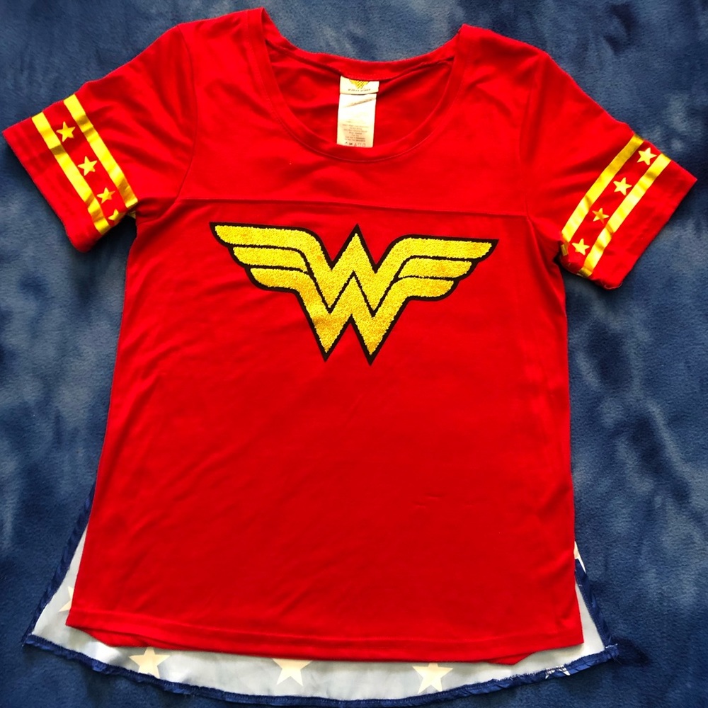 Wonder Woman Shirt & Cape